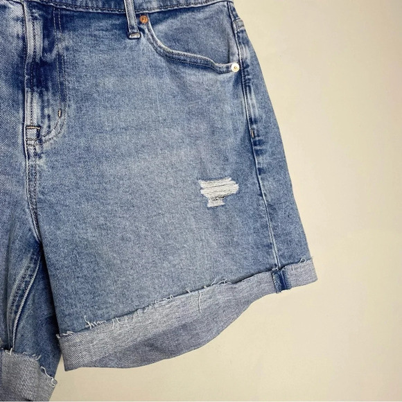 GAP Light Wash Blue High Rise Distressed 5" Denim Jean Short Plus Size 16/33 - Picture 6 of 10